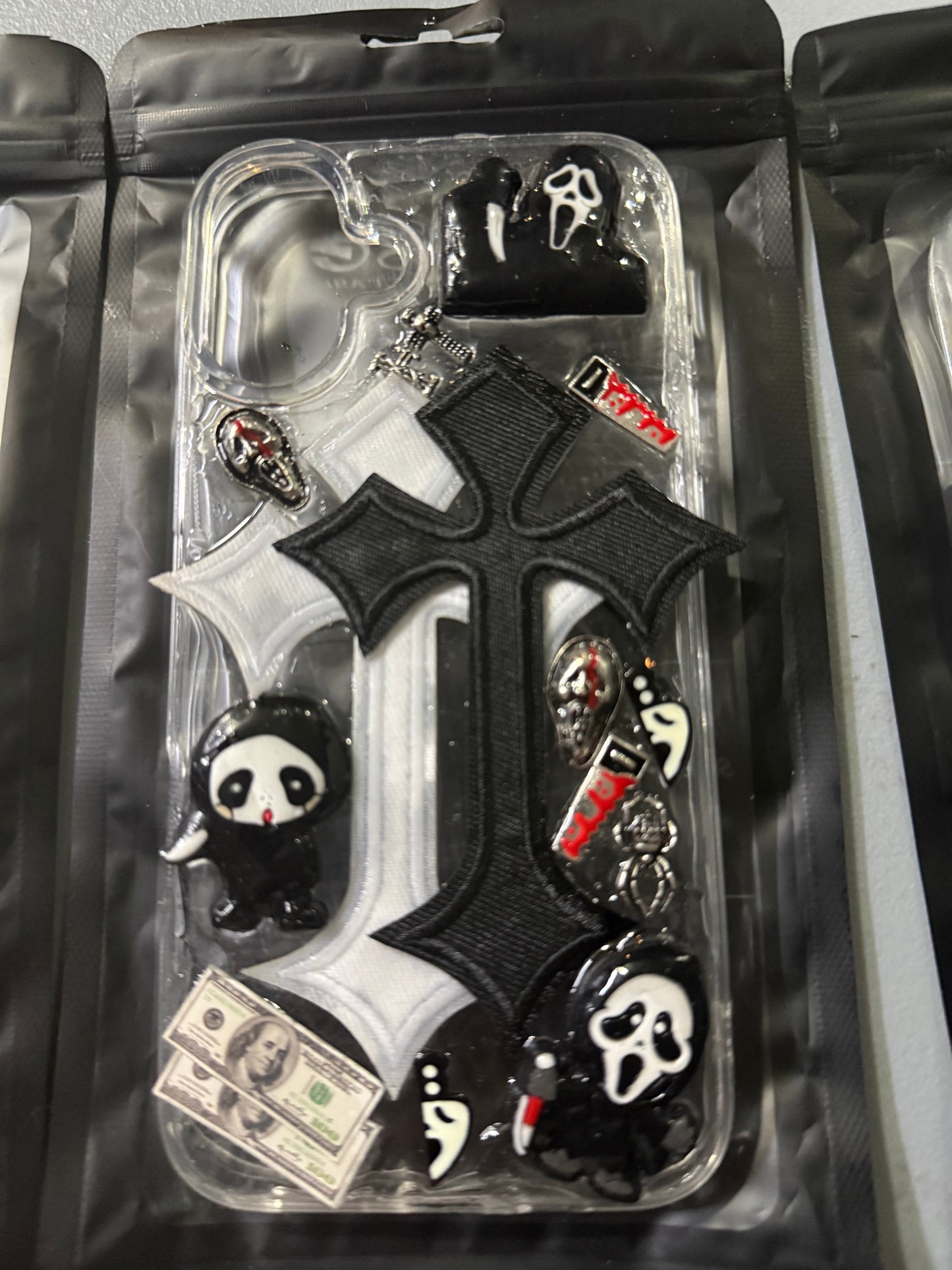 “Horror Case” Men’s IPhone 16+ Case