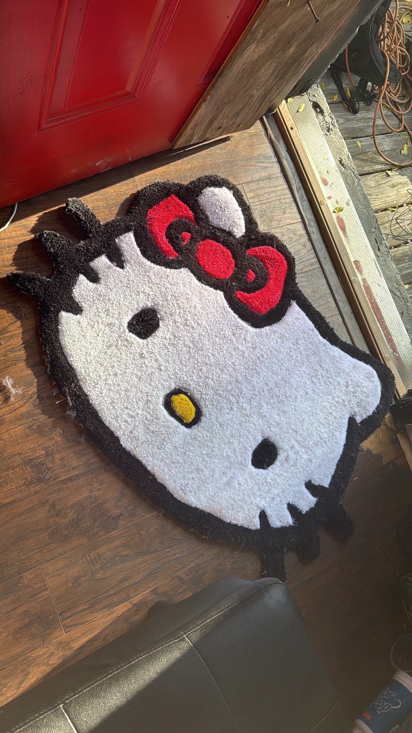 “Hello Cat” Tufted Rug
